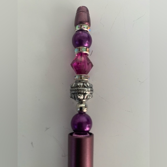 Hand crafted Beaded Pen, black ink with extra refillable ink. - Picture 2 of 2